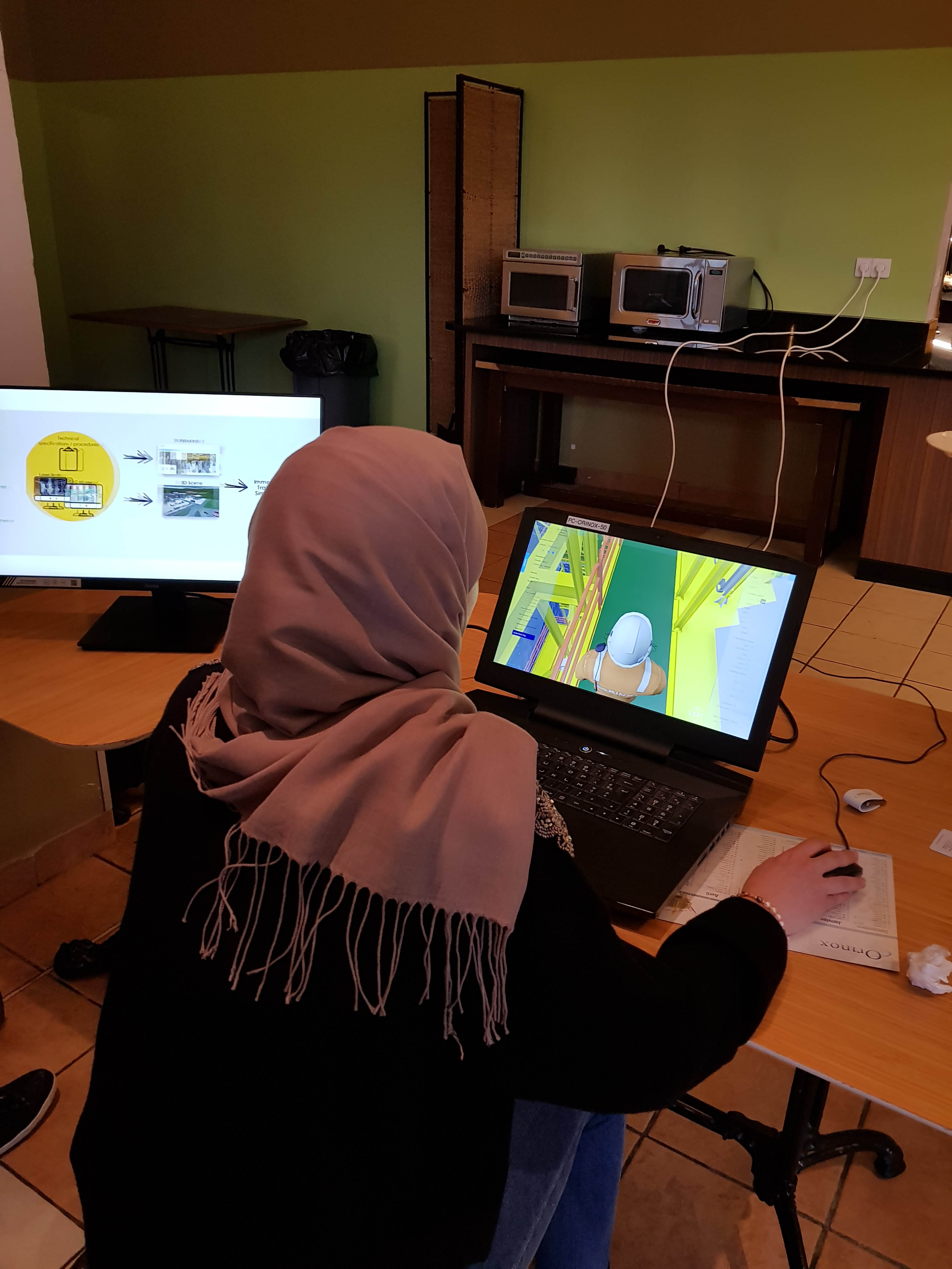 Assia BELKACEM teste les solutions OCWS Immersive Training Simulator